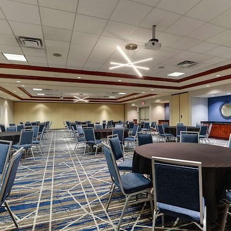 Hilton Garden Inn Indianapolis Airport Plainfield Exterior photo