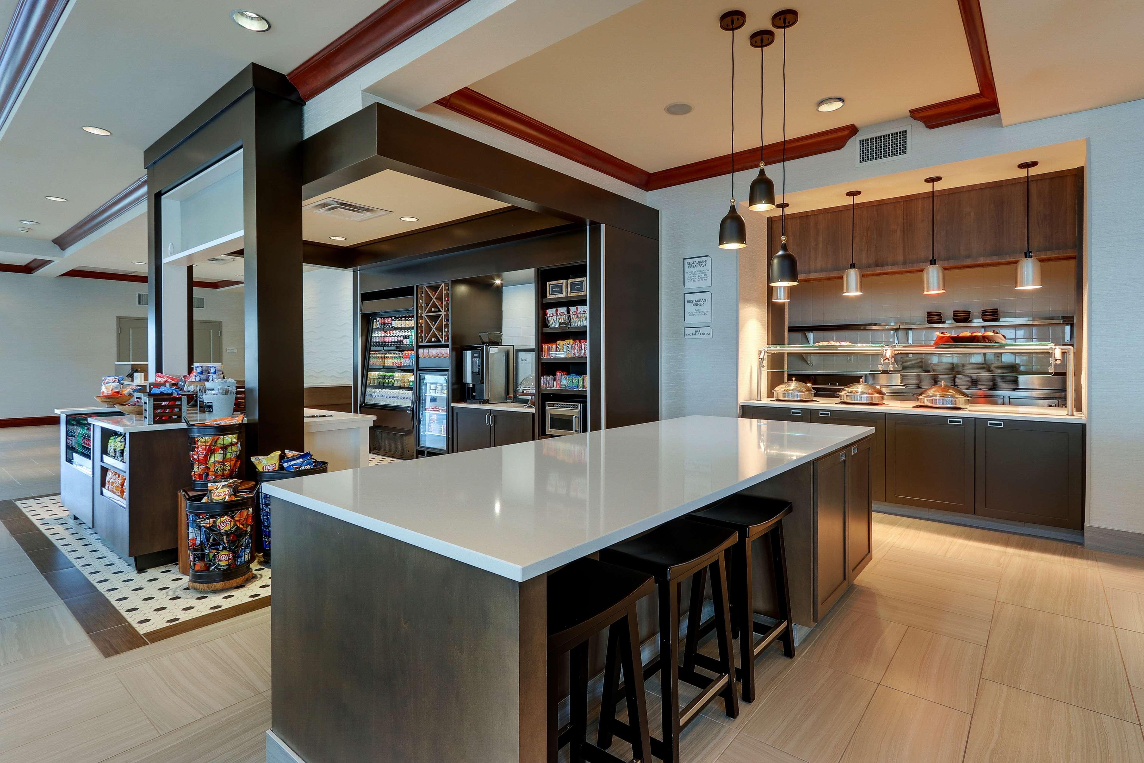 Hilton Garden Inn Indianapolis Airport Plainfield Exterior photo