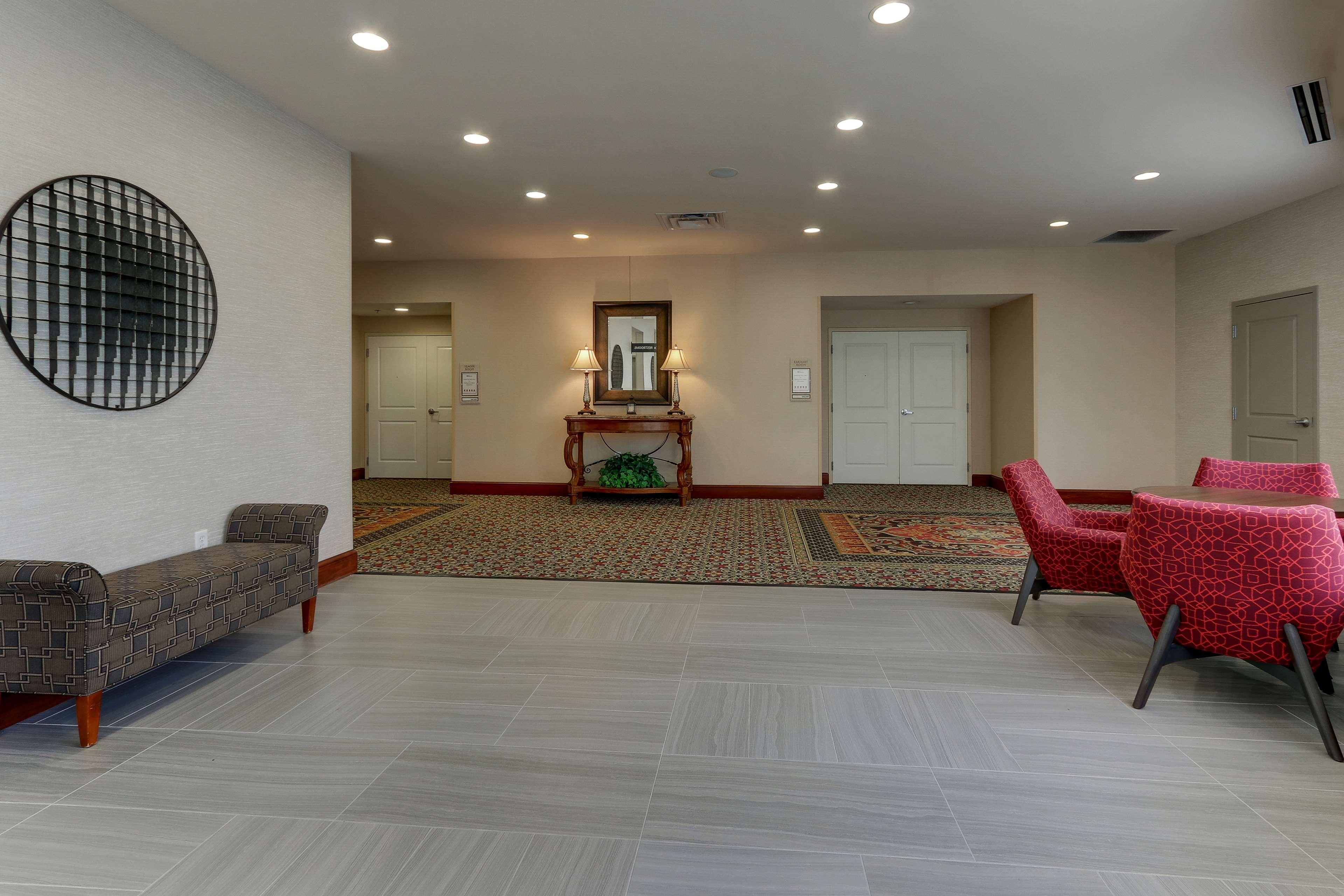 Hilton Garden Inn Indianapolis Airport Plainfield Exterior photo