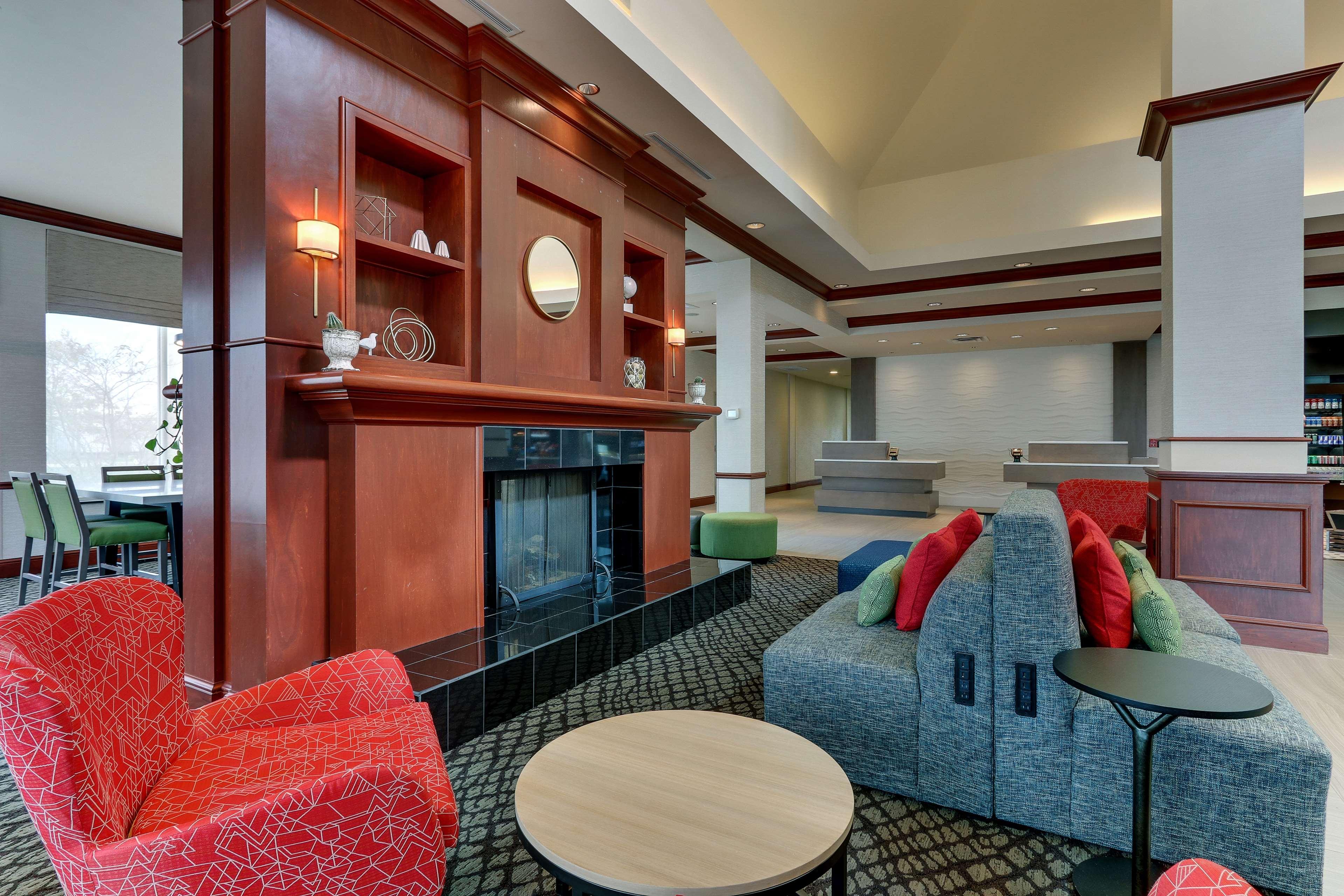 Hilton Garden Inn Indianapolis Airport Plainfield Exterior photo