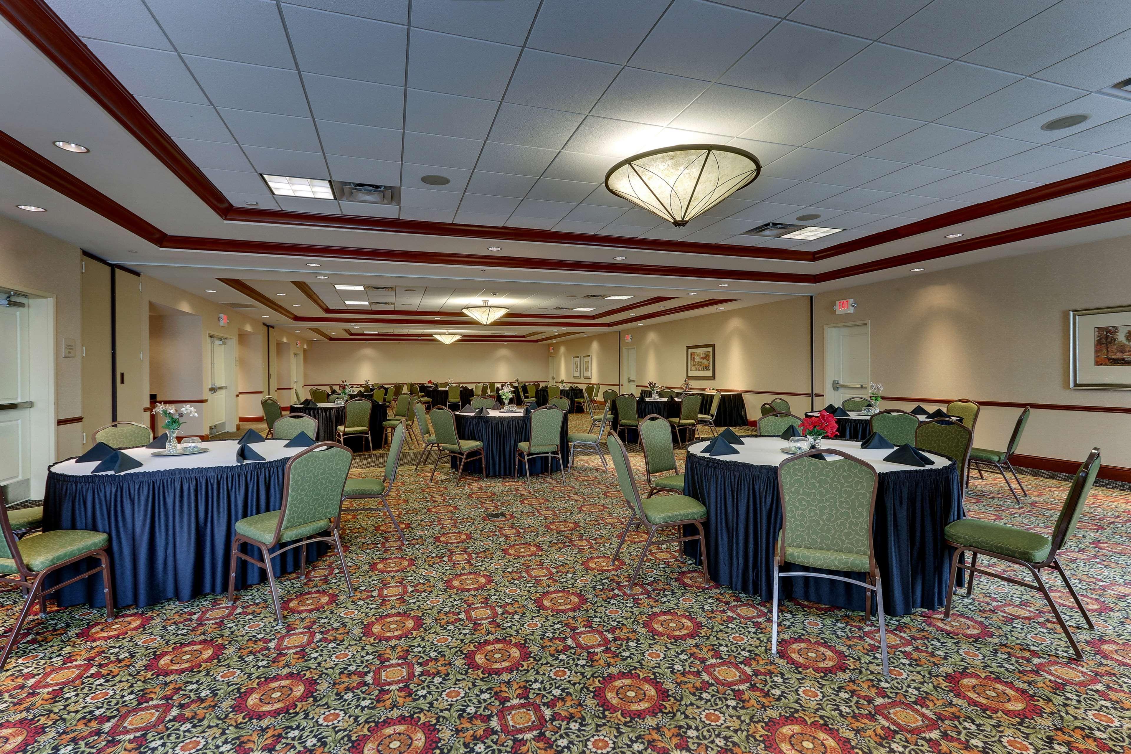 Hilton Garden Inn Indianapolis Airport Plainfield Exterior photo