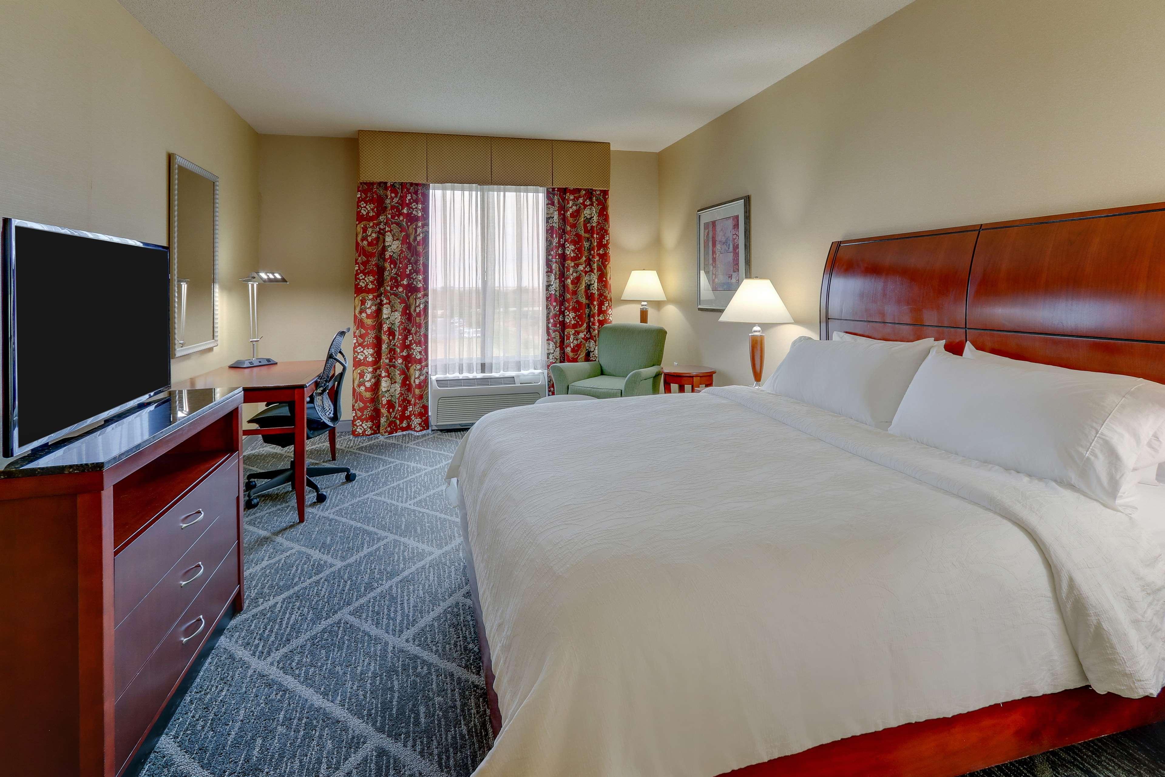 Hilton Garden Inn Indianapolis Airport Plainfield Exterior photo