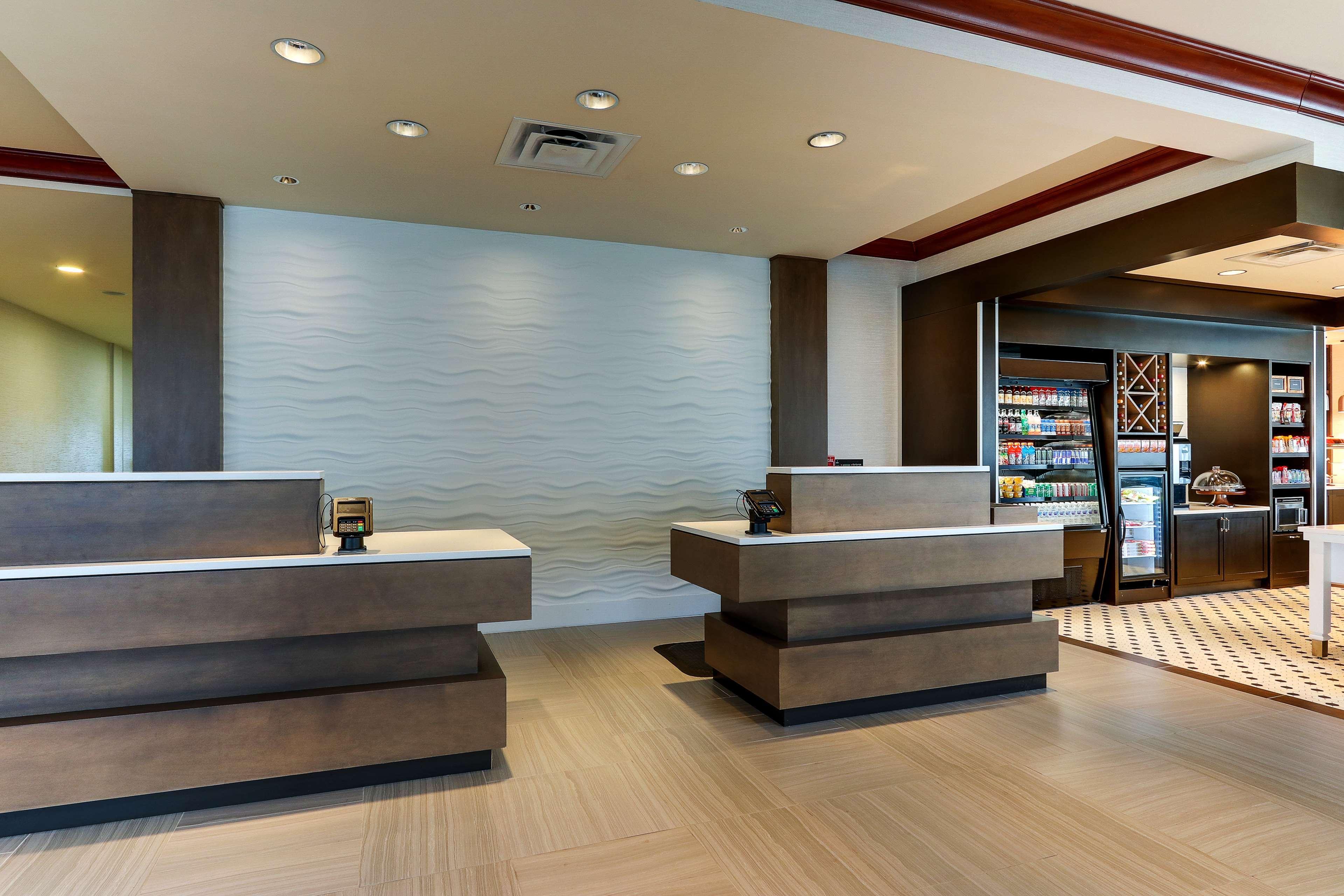 Hilton Garden Inn Indianapolis Airport Plainfield Exterior photo