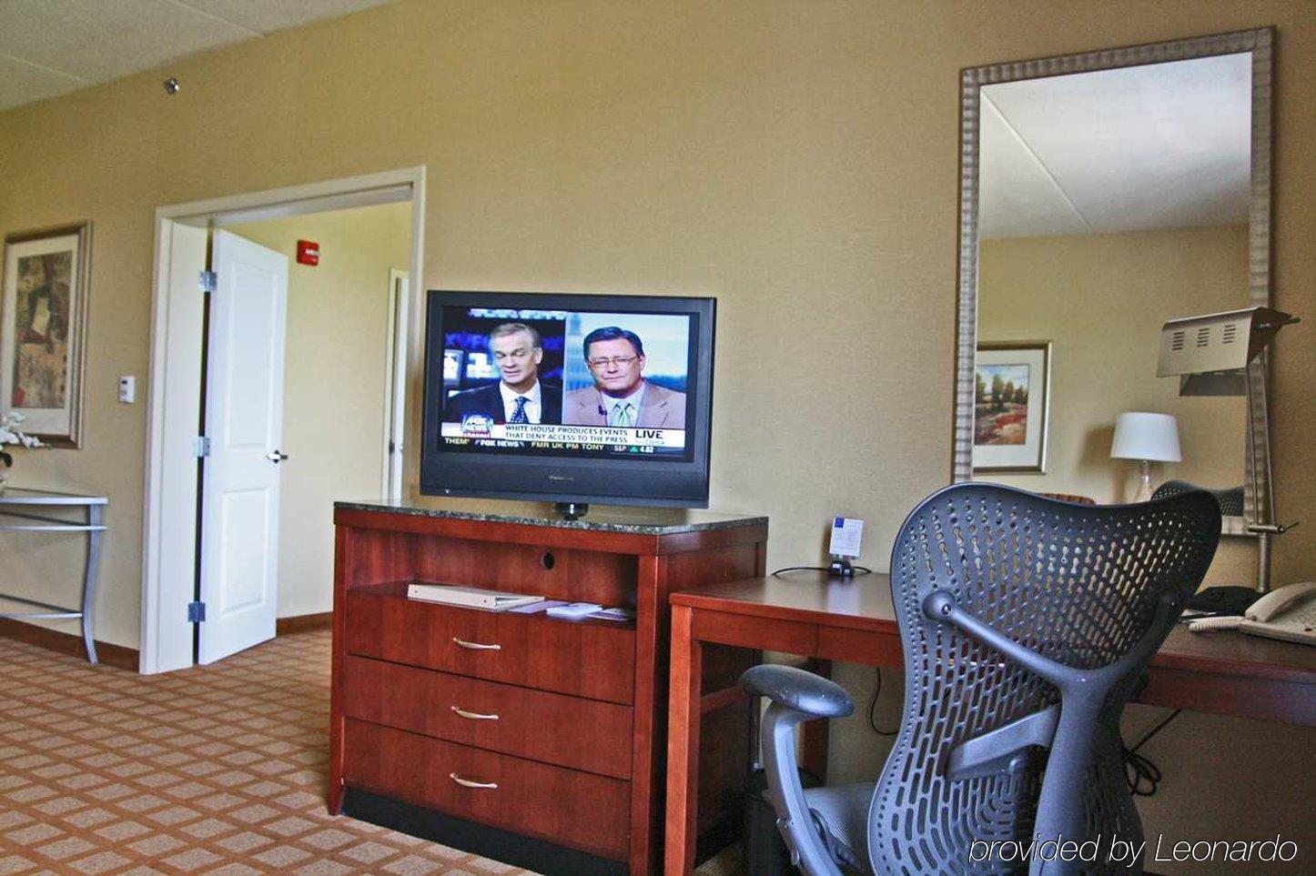 Hilton Garden Inn Indianapolis Airport Plainfield Room photo
